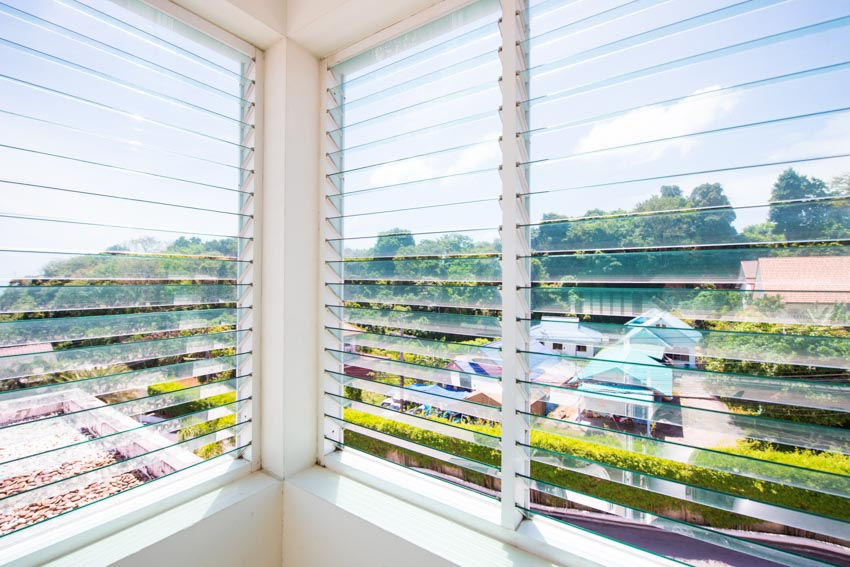 Jalousie Window Repair Service in Honolulu, Oahu. We service Homes