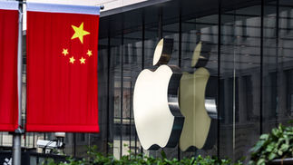Apple Faces New Antitrust Challenge in China Over App Store Practices