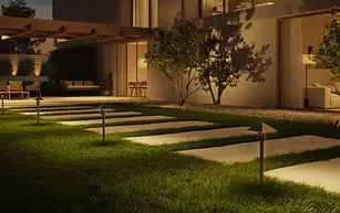 web-lutronxcostalsource-outdoor-application-1_1_0.webp