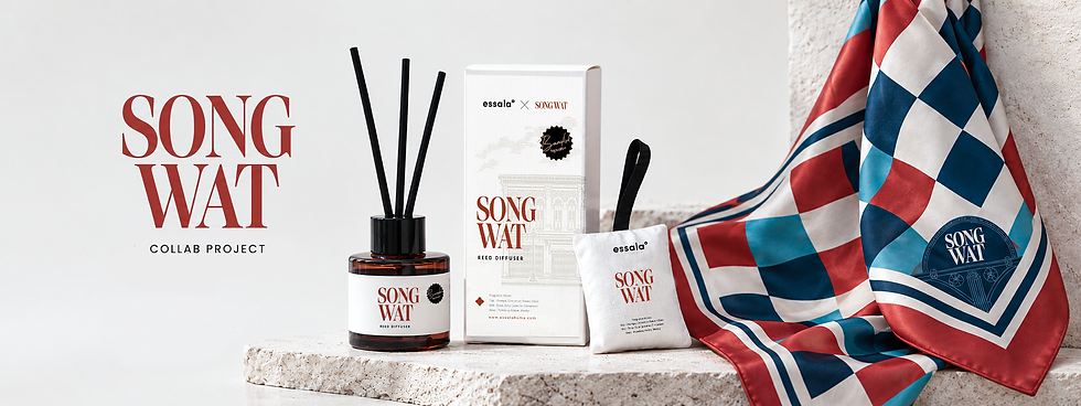 ผลิตภัณฑ์น้ำหอม Song Wat บนผ้าพันคอหรู.png