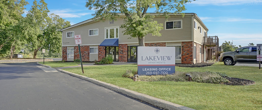 lakeview-apartments-kalamazoo-mi-49048-exterior (02).jpg