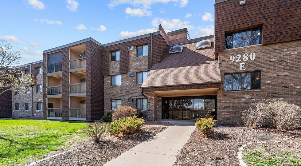 4-web-or-mls-9240 University Ave-4_edited.jpg