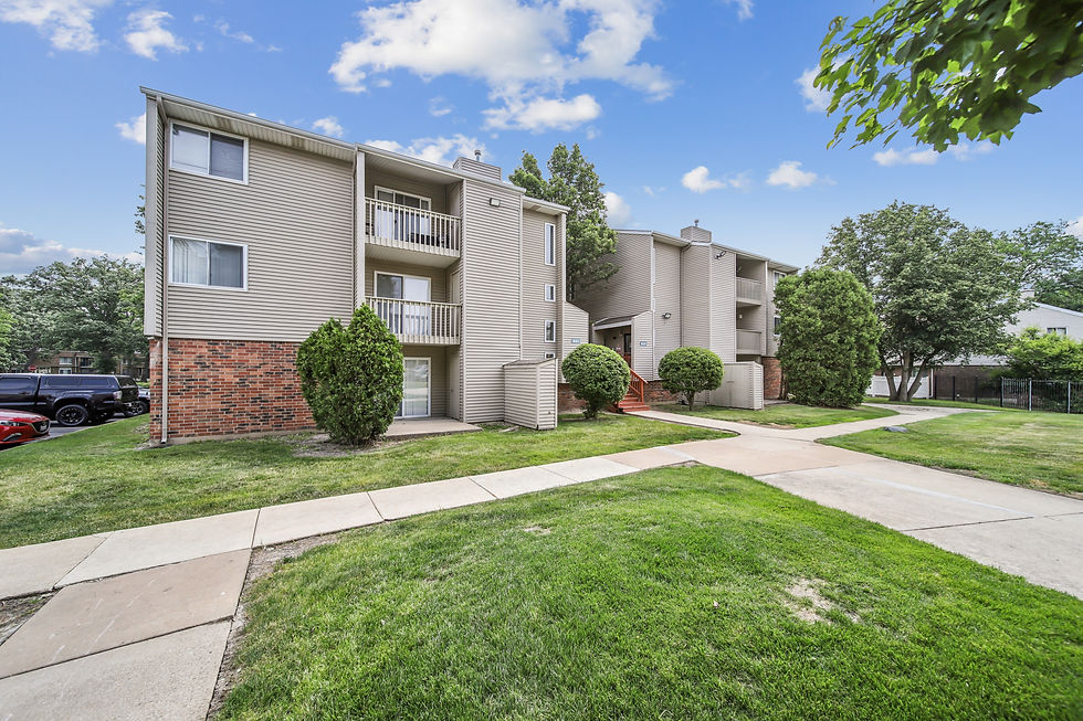 12-governors-house-apartments-exterior.jpg
