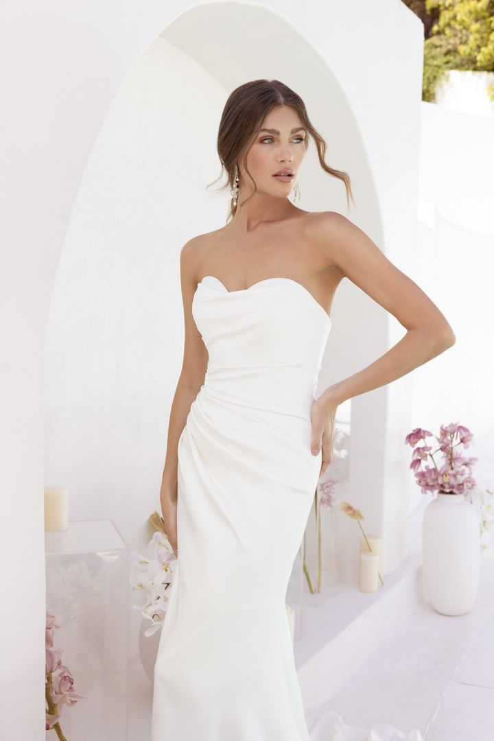 Thumbnail: Artemis by Le Blanc Bridal