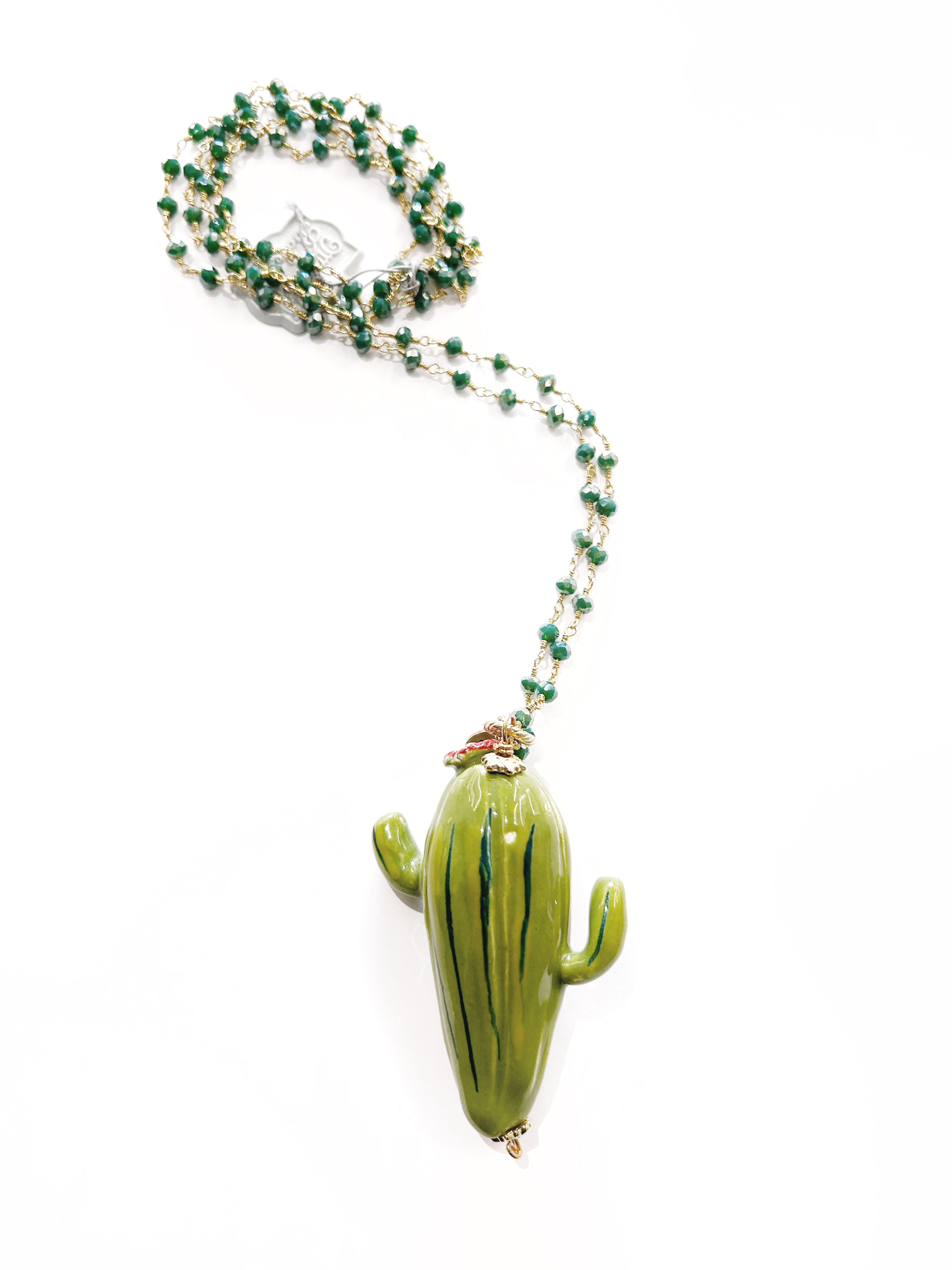 Collana lunga in ottone bagno oro e resina con ciondolo cactus in ceramica
