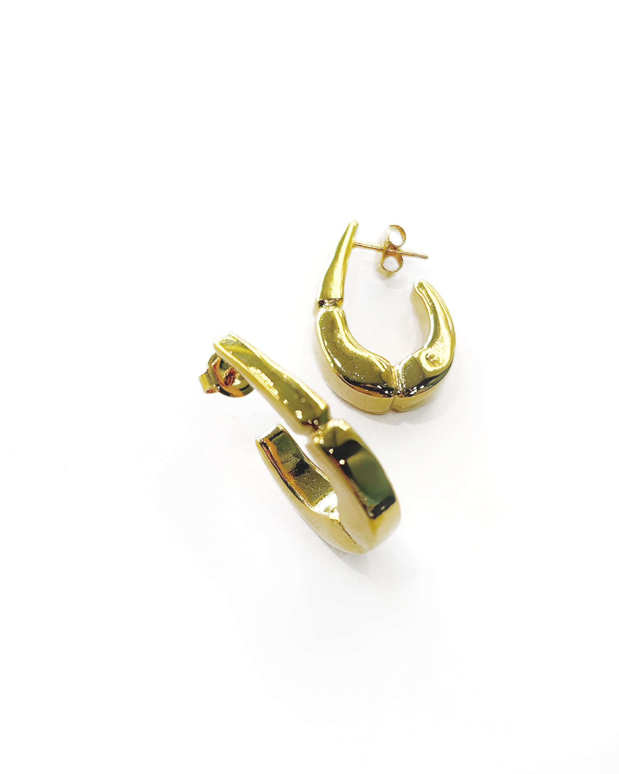 Orecchini in ottone bagno oro 