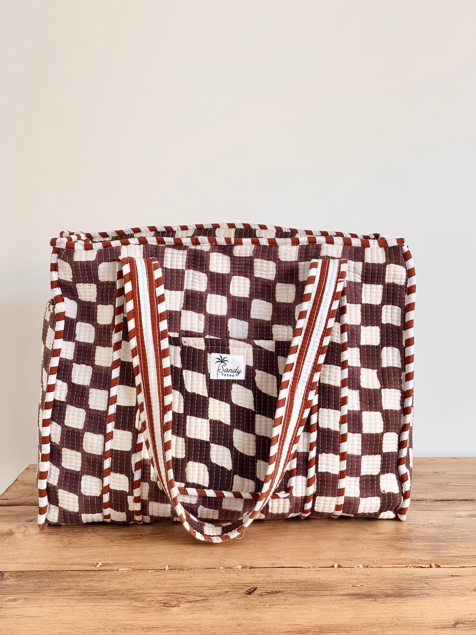 Mocha Checkerboard Large Tote With Bottle Holder