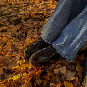 Tips για την αλλαγή από Hot Girl Summer to Cozy Girl Fall