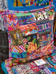 TIPICA QUETZAL TIENE A TI DISPONIILIDAD TODO TIPO DE ARTESANIAS Y TRAJES TIPICOS DE GUATEM