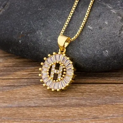 Thumbnail: Nidin 熱銷項鍊 26 個字母，頂級品質銅鋯石Hot Sale Necklace 26 Letters, Top Quality Copper Zircon