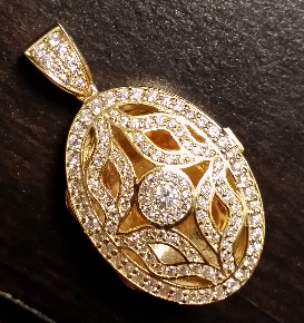 Locket 2