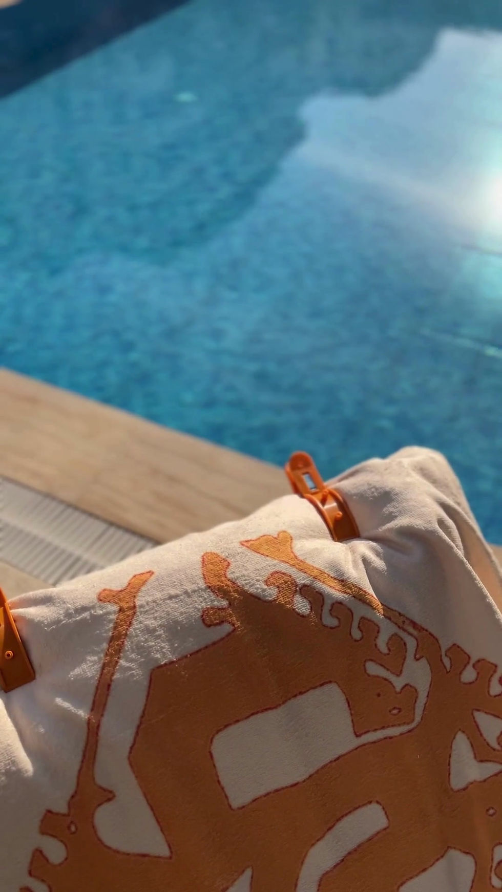 Thumbnail: Lounge Chair Clip - Blue