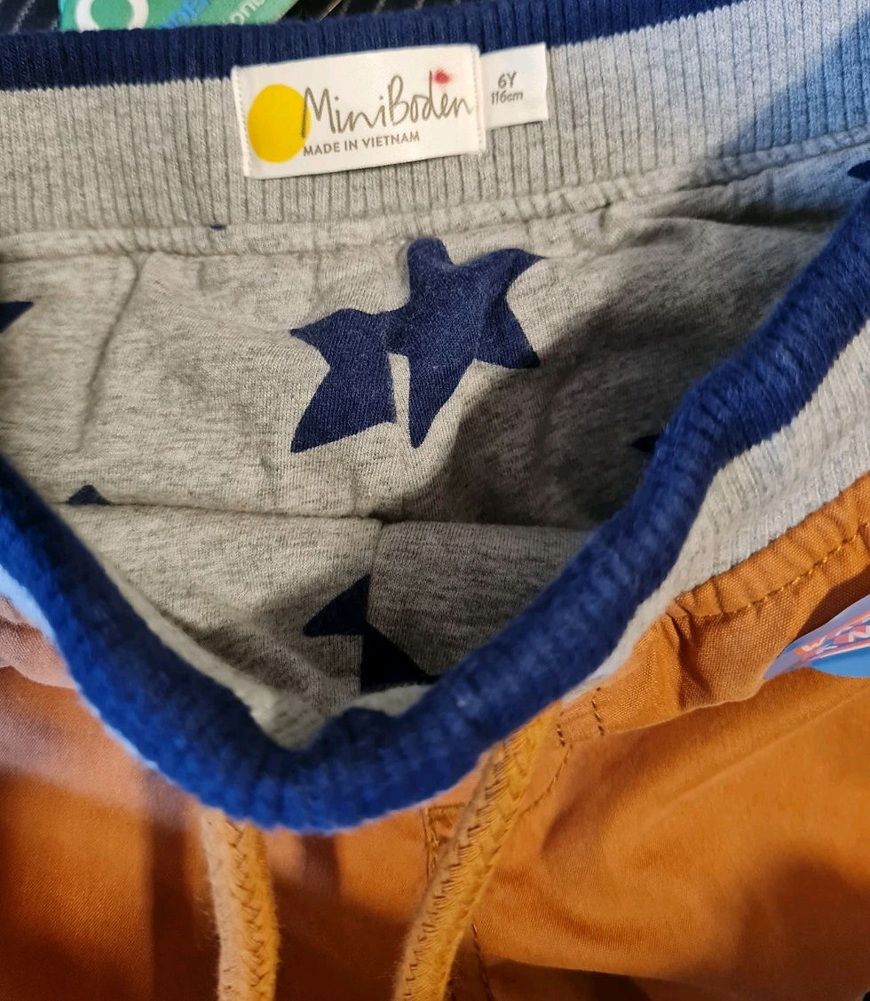 Thumbnail: Mini Boden Boys cargo pants lined with soft star motif Age 6 Years Brand New  G5