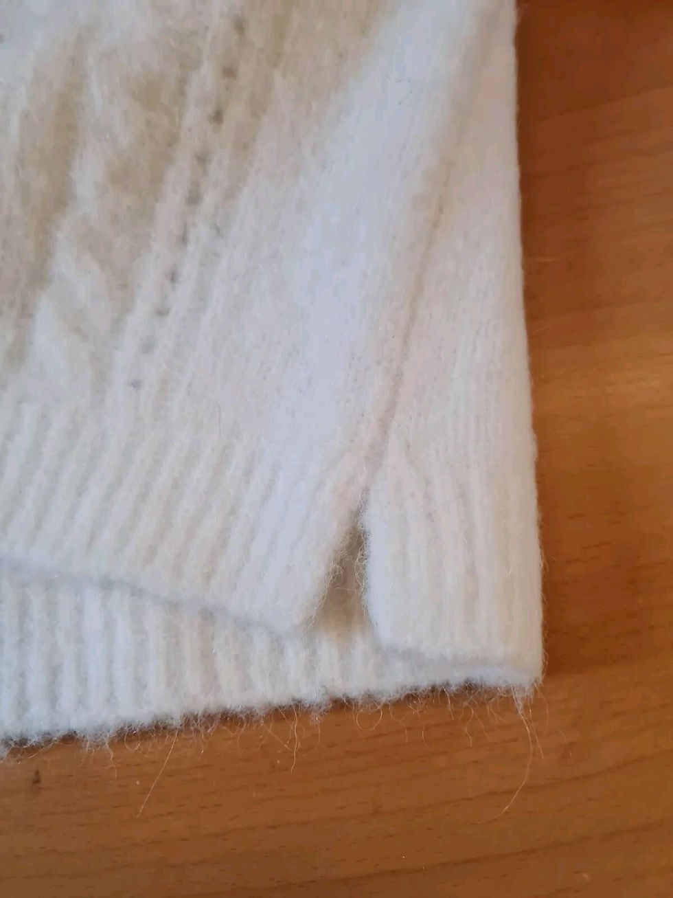 Thumbnail: MINI BODEN GIRLS Pointelle Cable Jumper Ecru Marl 3-4 YEARS BRAND NEW SAMPLE