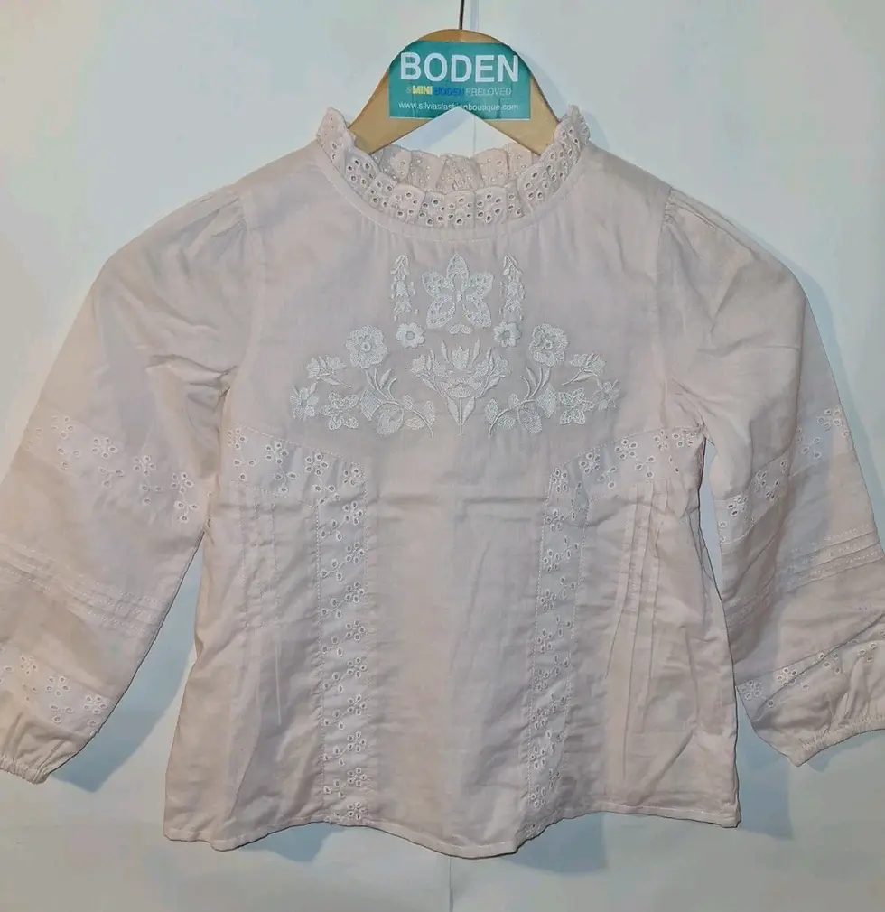 Mini Boden Girls Embroidered Top Age 5-6 Years Brand New SAMPLE G9
