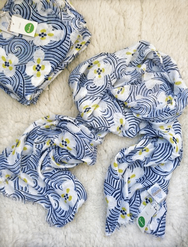 Thumbnail: Boden Ladies Delicate Lightweight Scarf Blue Floral Pattern BRAND NEW PR431