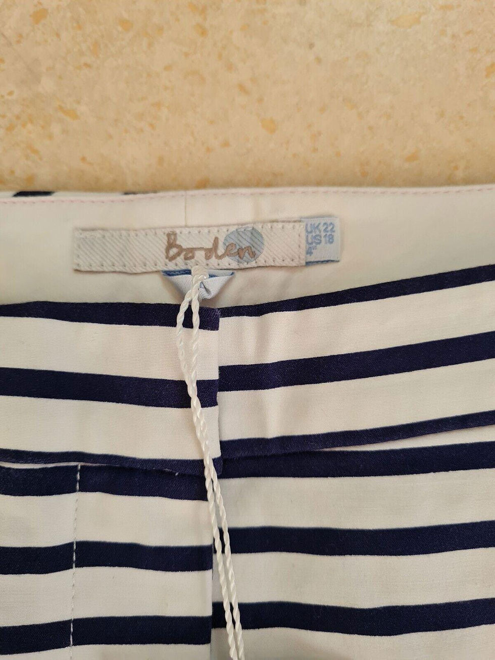Thumbnail: Boden Gorgeous Richmond Ivory Stripes Shorts Size Uk 22 4" Wj044 Brand New