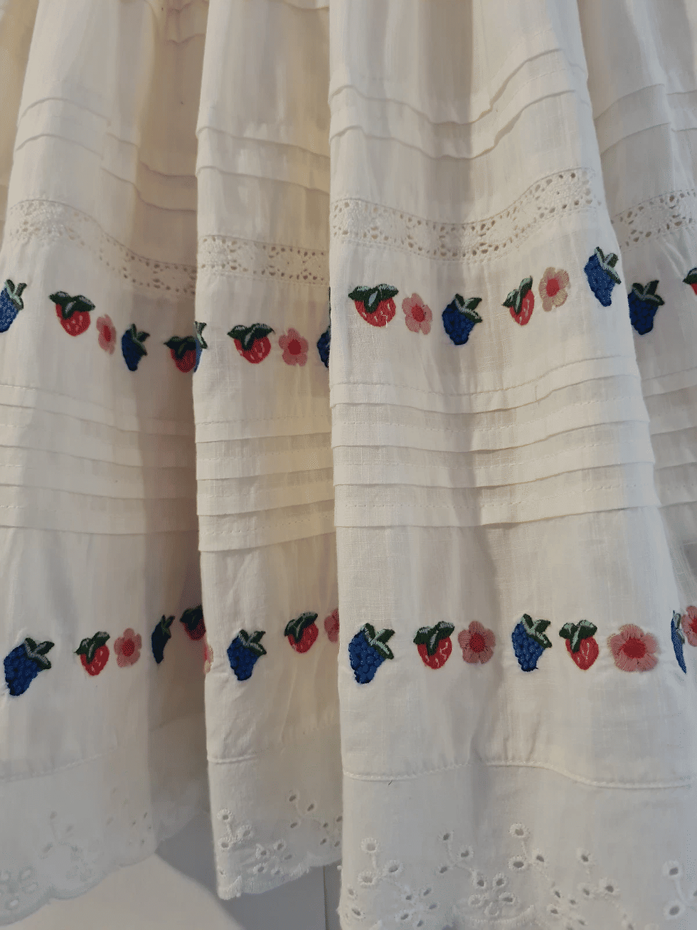 Thumbnail: Mini Boden Short Sleeve Fruits Applique Ivory Dress Age 3-4 Years Brand New G15