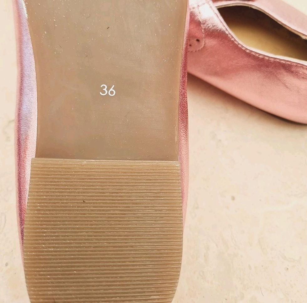 Thumbnail: Mini Boden Girls Leather Mary Janes Metallic Pink Size 336 Preloved H5