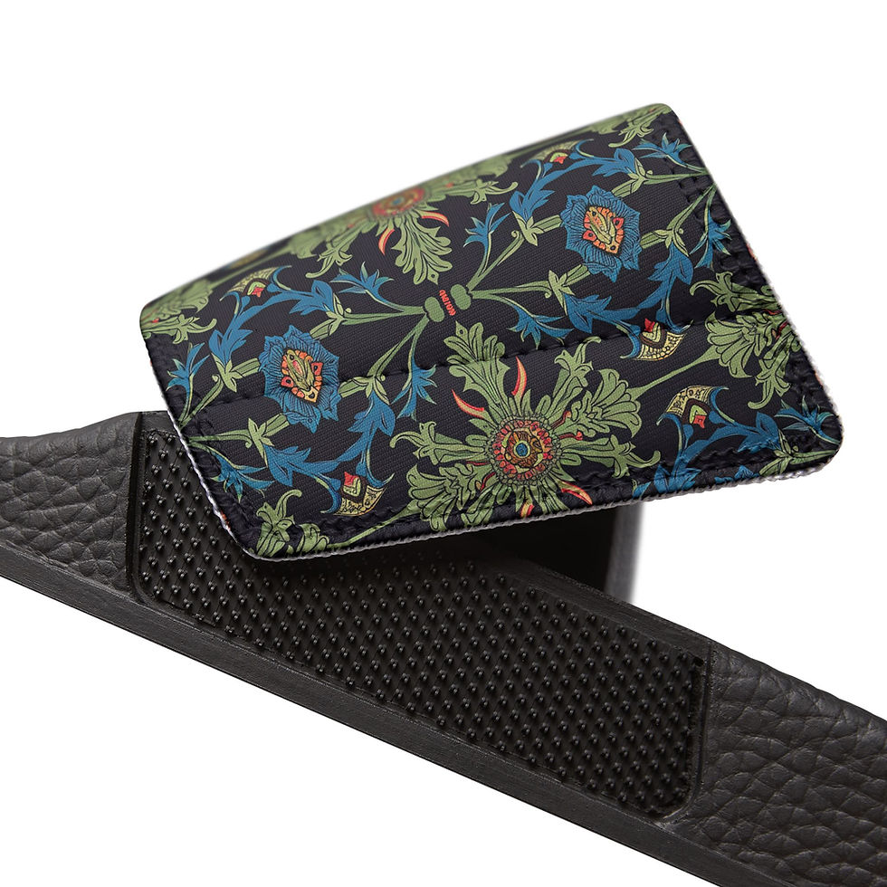 Thumbnail: Floral Camouflage Slide Sandals — Women's Removable-Strap Pool Slides