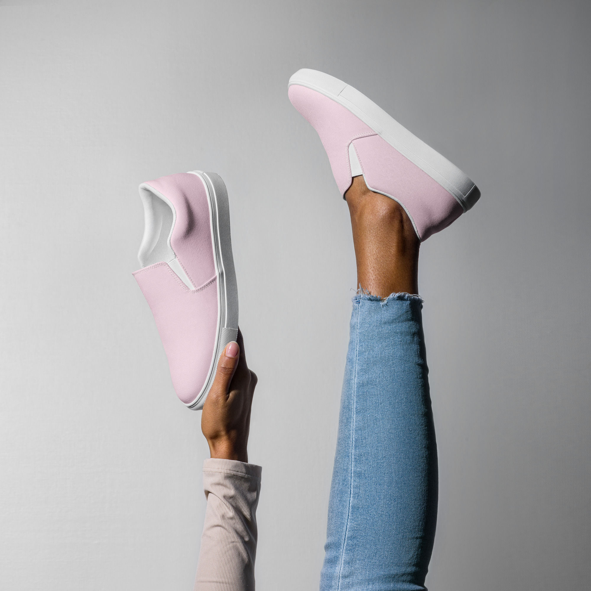Women’s slip-on canvas shoes
