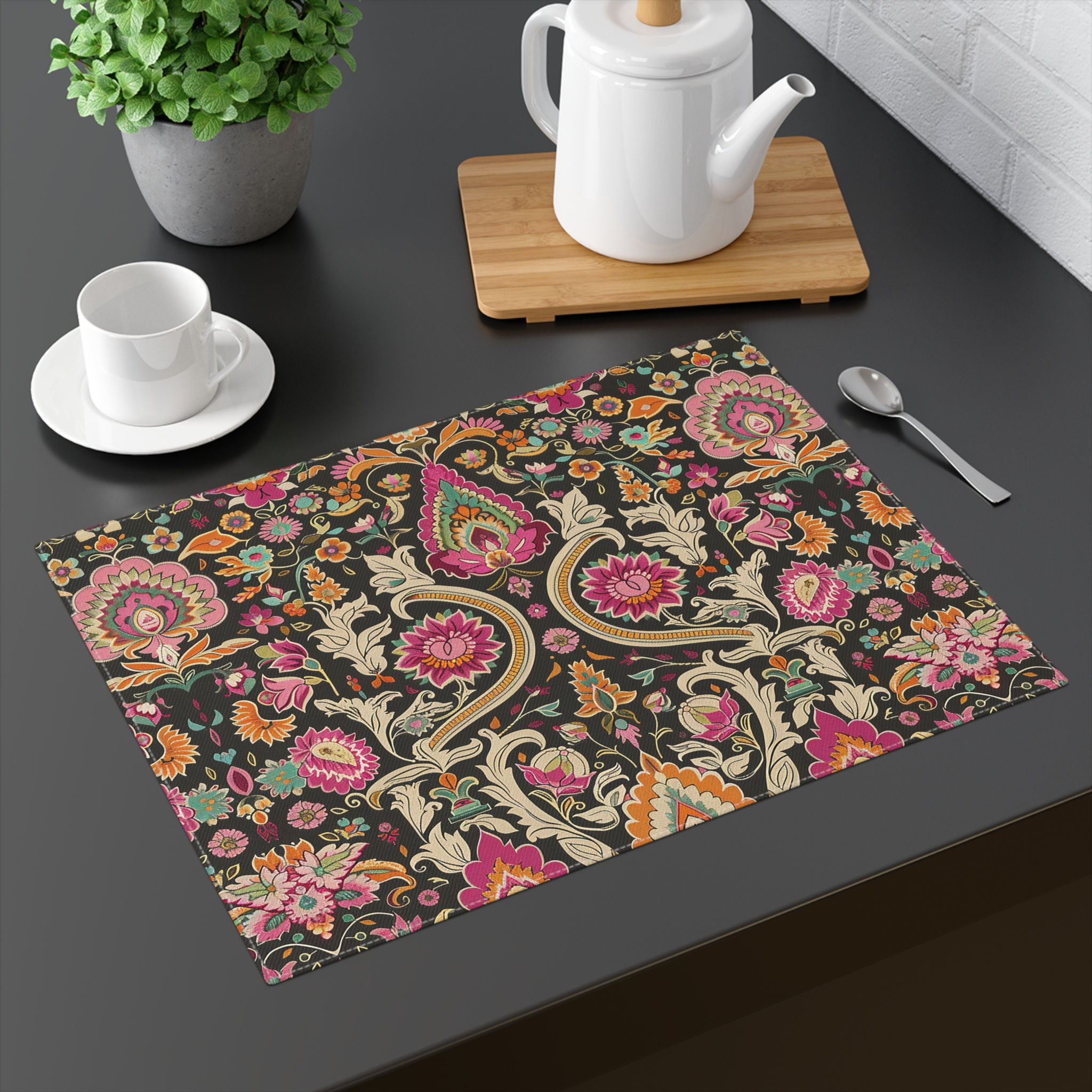 Persian Paradise Placemats - Elegant Dining Table Décor for Special Occasions