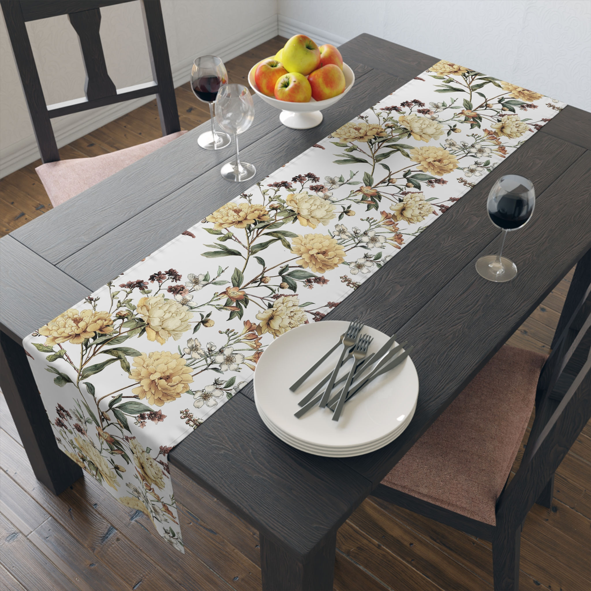 Vintage Peonies Table Runner (Cotton, Poly)