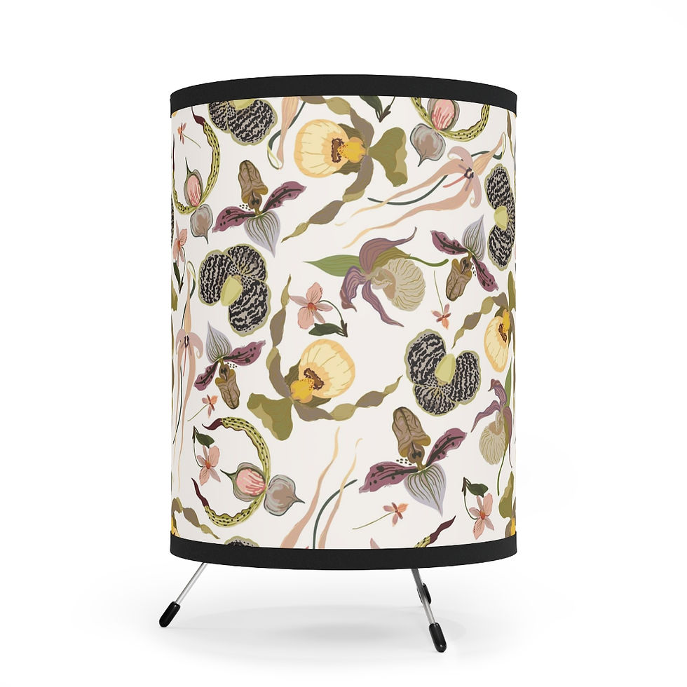 Thumbnail: Irises Tripod Lamp