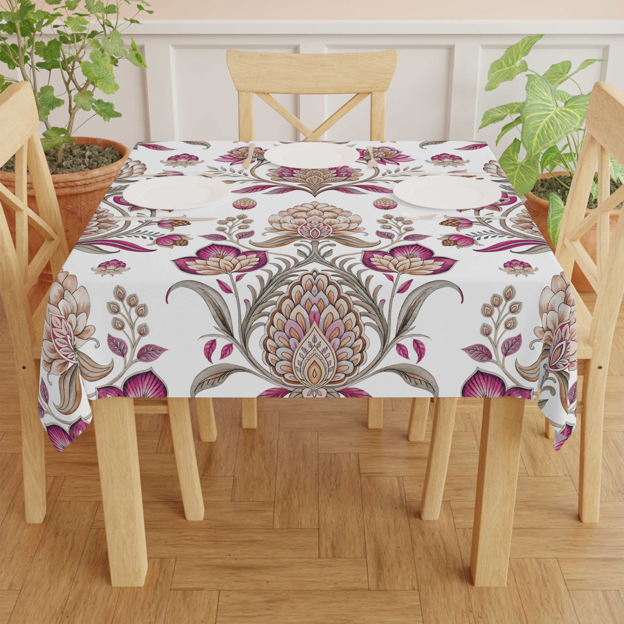 Galeria Elegant Tablecloth for Celebrations and Home Decor
