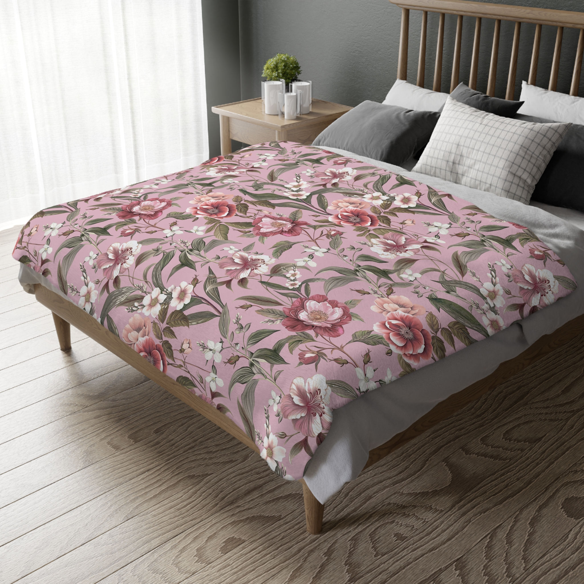 Floral Reversible Velveteen Blanket – Vintage Rose Pattern (Two-Sided)