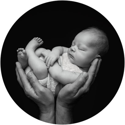 Christchurch Newborn Photography by Kirsten Naomi Photography, a specialist newborn, maternity, baby and family photographer based in Ferrymead, Christchurch