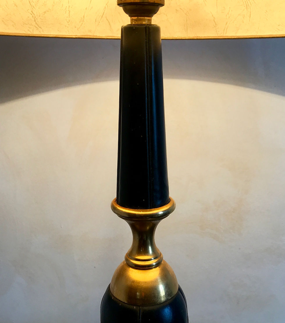 Thumbnail: Leather & Brass Shaped Table Lamp in Leather