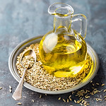 fennel-seeds-oil-PRQC98F.jpg