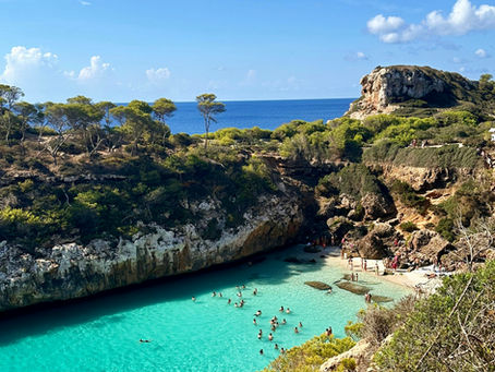 What Really Happens When a Ring Sinks in Mallorca's Water: Six Myths, Checked