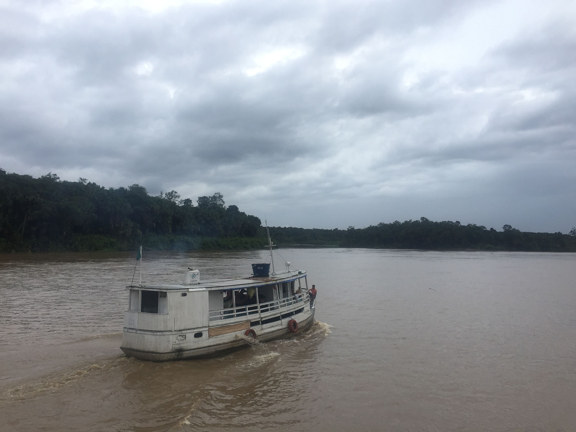 Barco e nosso Amazonas