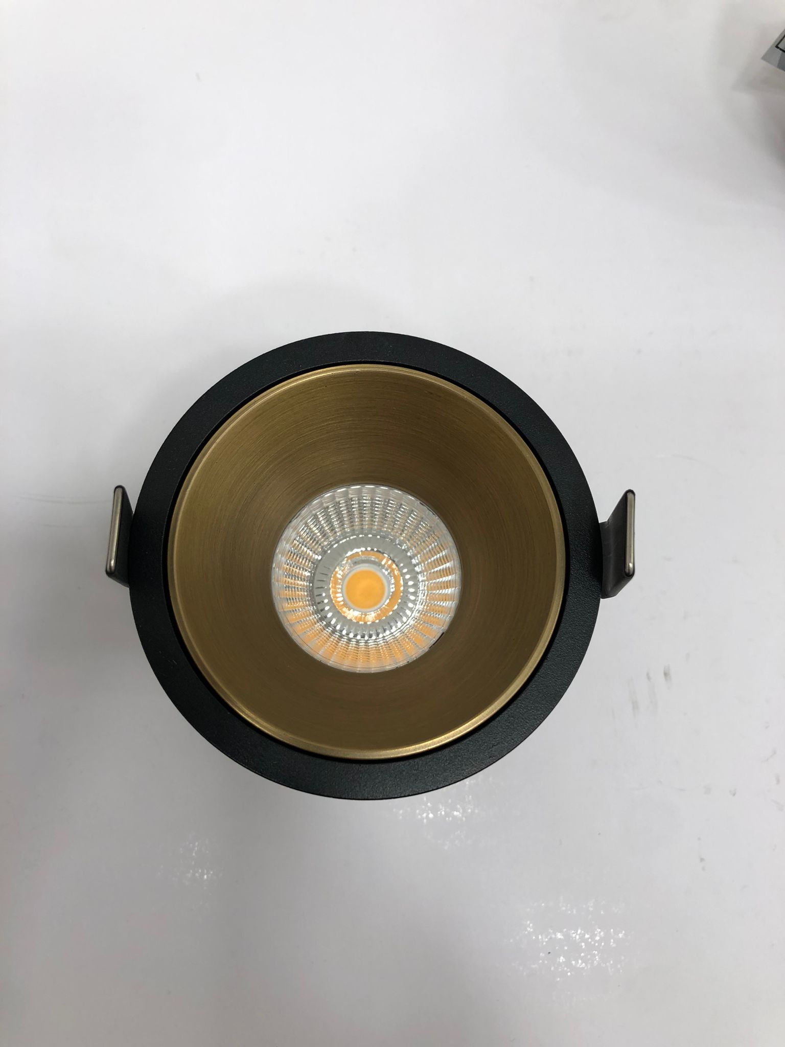 שקוע שחור ופליז 12W