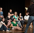 Gruppo teatrale Teatro Blu Corso Recitazione Regista Attori Palcoscenico
