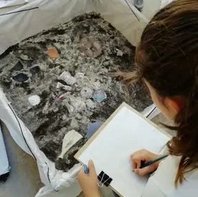 ✨ Initiez-vous à l'archéologie en famille au Centre d'art Le Lait