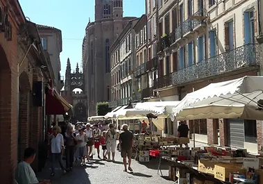 Le Marché de la Création et Bouquinistes