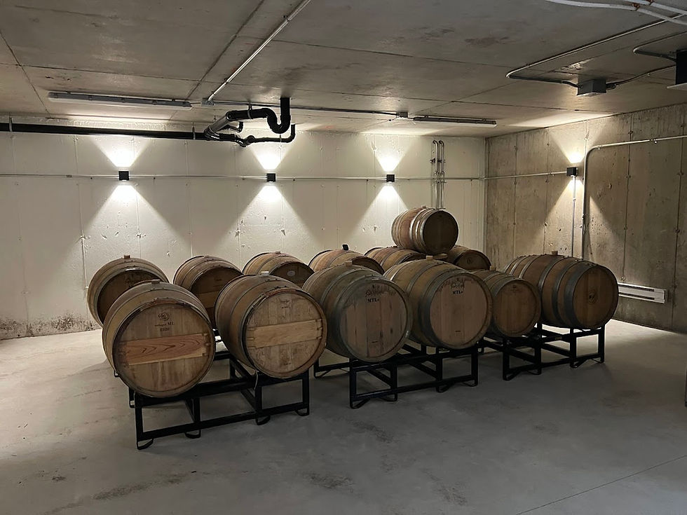 Salle des barriques au Vignoble Hemmingford