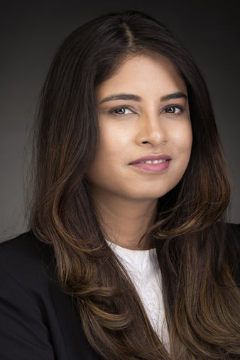 Professional Headshot Photographer in Hyderabad for linkedin headshots