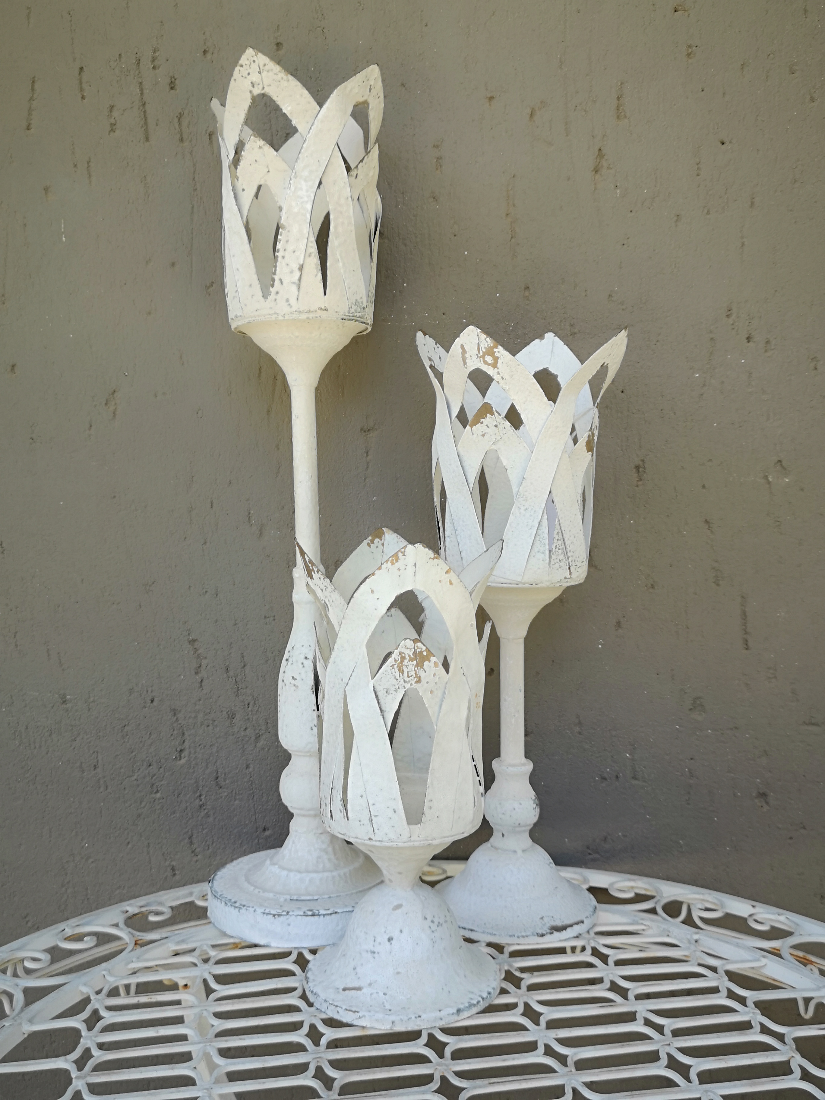 METAL CANDLE HOLDERS