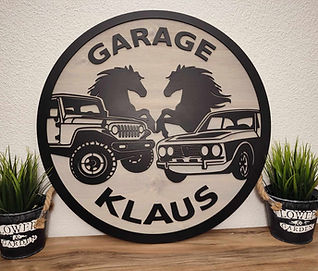 Firmen Logo aus Holz