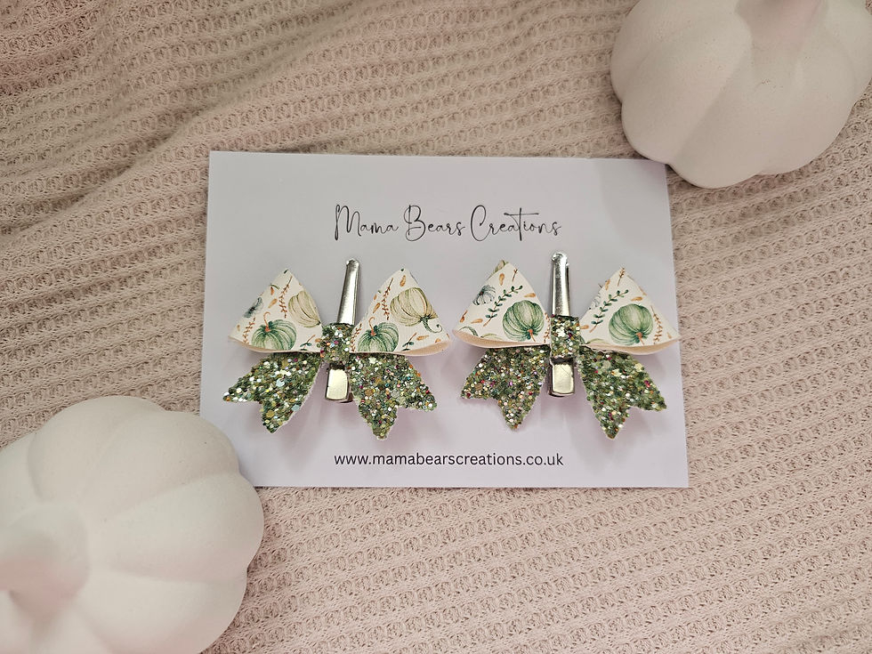 Thumbnail: Autumn Green Pumpkins Fringe Clips