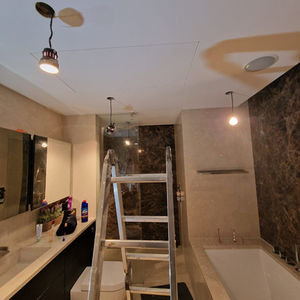 Transformed this Ealing kitchen with 12 warm-white LED recessed downlights + under-cabinet lighting. Energy-saving, dimmable and zero maintenance. Customer said ‘it feels like a showroom now