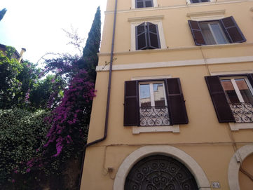 Affitto Roma - Centro Rione Monti mq 80, €. 1.620