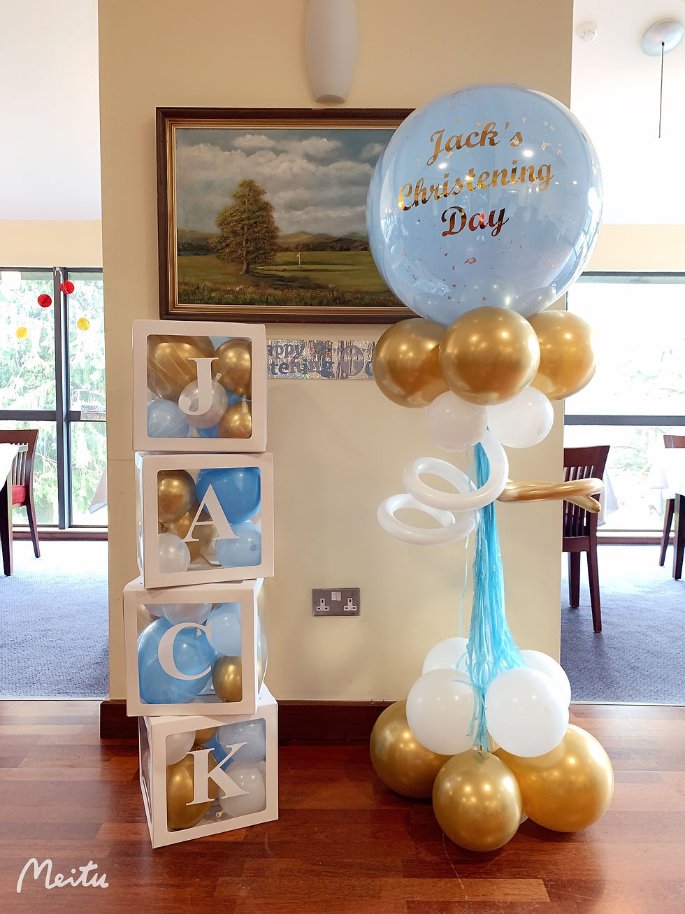 Thumbnail: BABY BLUE   GOLD   BALLOON COLUMN