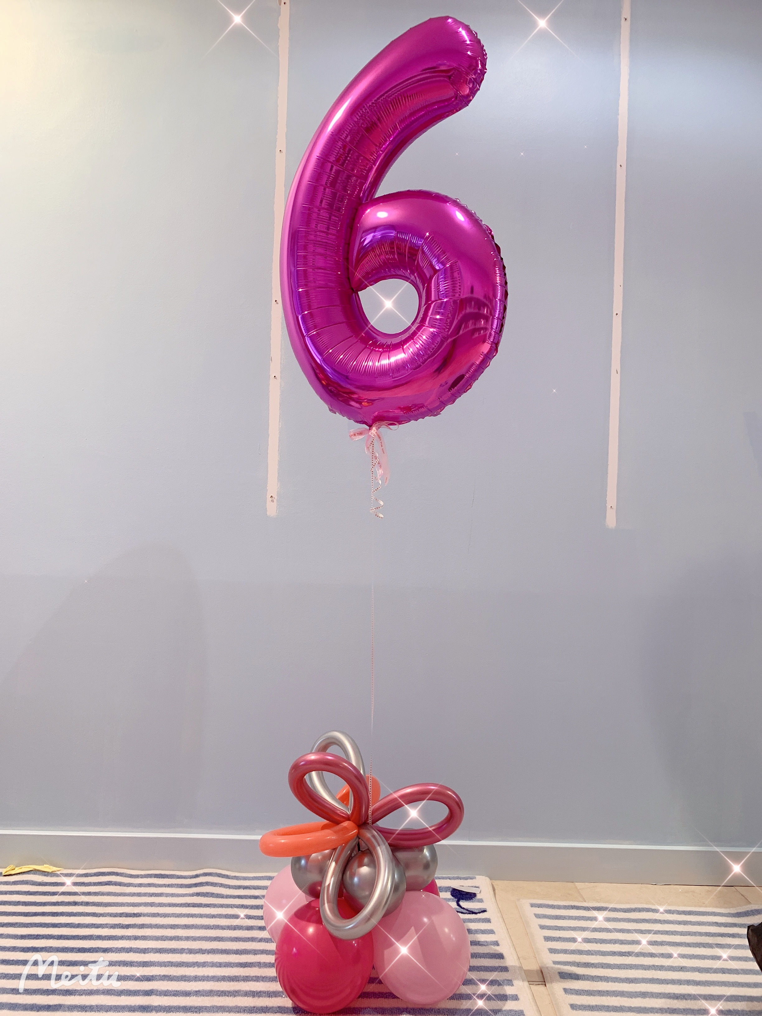 Hot Pink  Number €17.5 each