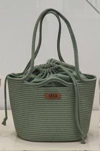 Küçük resim: Büzgülü kadın çantası, Düz renk, Tress İp, Kordon İp, Omuz Çantası, renk seçimli