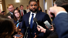 Inside the Allegations Against Byron Donalds: A Grocery Store Confrontation Returns to Haunt Florida’s GOP Frontrunner